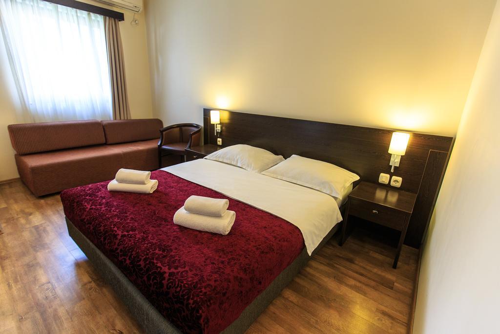 Lucic Rooms & Suites Budva Exterior foto